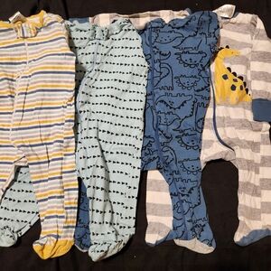 Gerber Sleep N' Play footed pajamas with zipper. 0-3 months, Dinosaur.